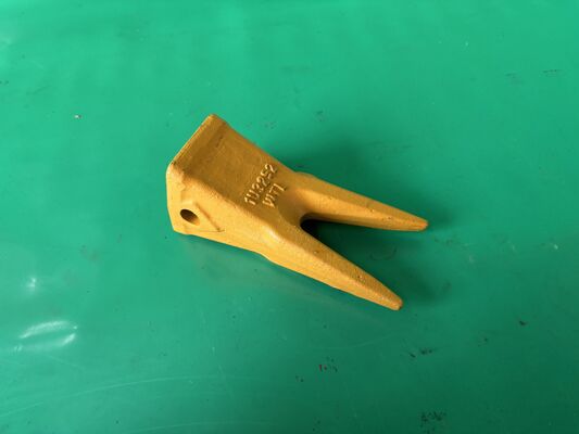 बेकहो लोडर कैट J250 खुदाई के लिए पार्ट्स 1U3252WTL खुदाई बाल्टी दांत रॉक टूथ गंदगी ट्रैक्टर दांत/दांत पहनें