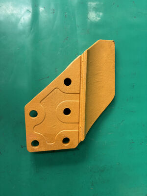 63E1-3533 नया उत्पाद छोटा खुदाई करने वाला चट्टान जाली साइड कटर पर बोल्ट 63E13533