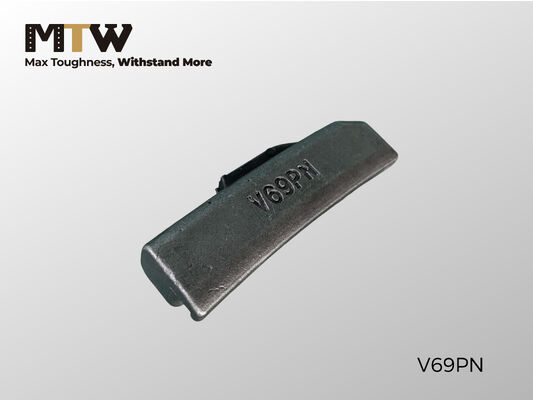 V69PN टूथ पिन 27×145mm 0.7KG V69 सीरीज बकेट टीथ के लिए लॉकिंग पिन